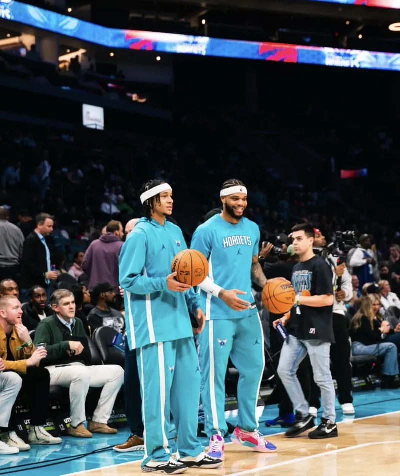 KU体育官方入口-包含重磅！浙江稠州围绕西甲外线爆发夏洛特黄蜂官宣签约备战NBA总决赛，今夜洛杉矶快船战术微调的词条